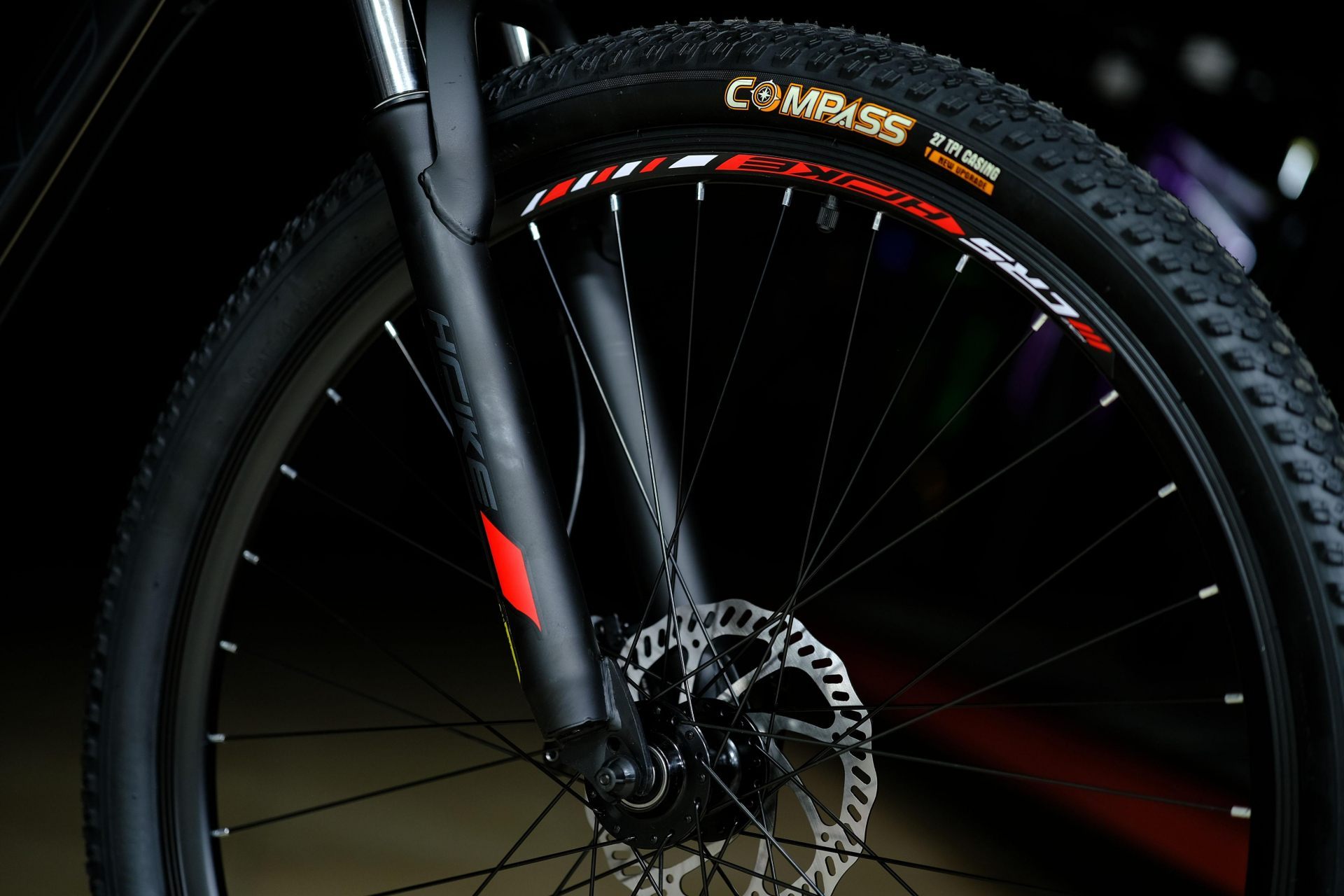 Обод 27.5 двойной усиленный , втулки алюминиевые на промподшипниках
 HOKE 2 Way 27,5 HD 19